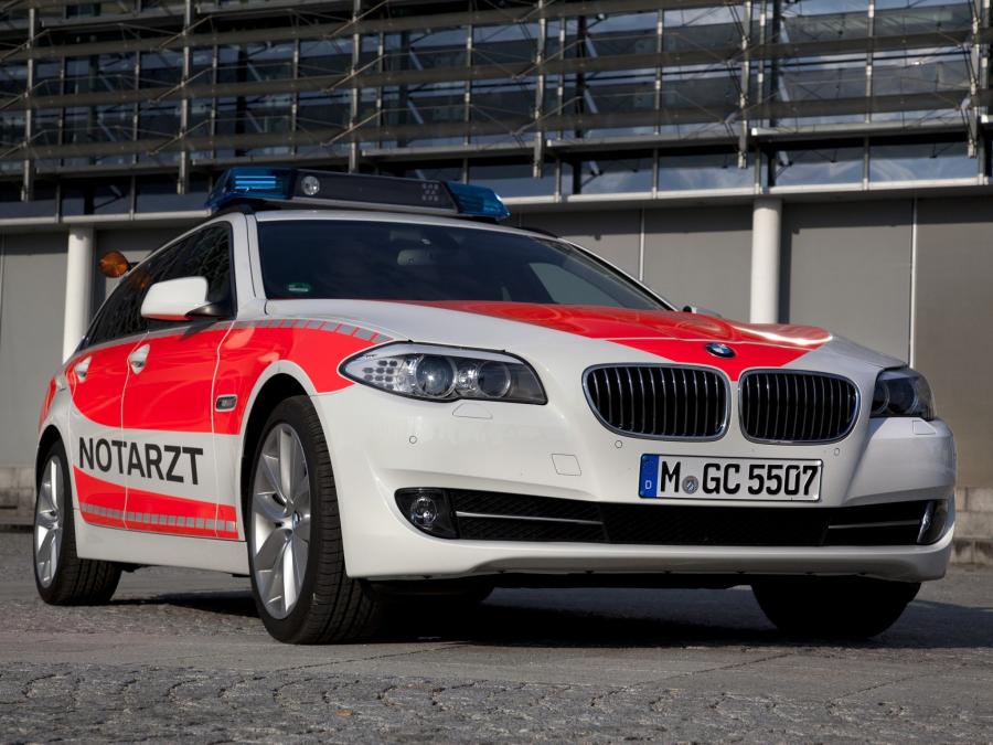  BMW 5-Series Touring Notarzt 2011 года  (фото 3 из 4)